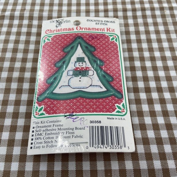 The New Berlin Cross Stitch Christmas Ornament Kit Jolly Snowman USA Made - Picture 1 of 2
